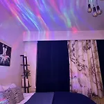 Guestfirst Aurora Space-themed Escape شقة هلسنكي