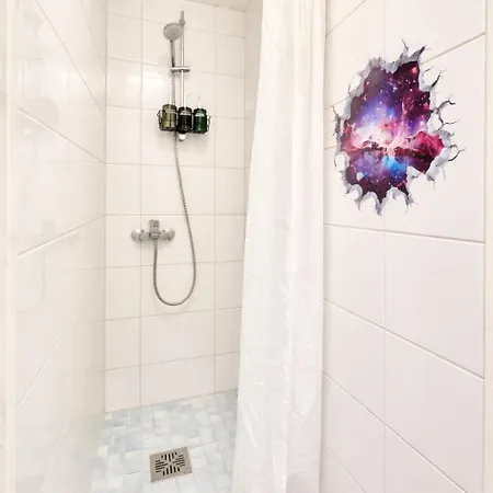 Huoneisto Guestfirst Aurora Space-themed Escape