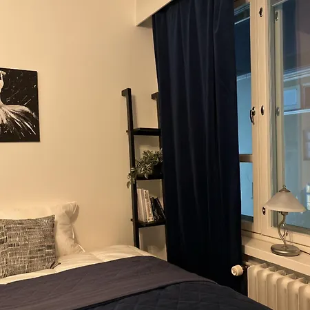 Guestfirst Aurora Space-themed Escape Huoneisto *