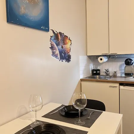 Guestfirst Aurora Space-themed Escape Huoneisto Helsinki