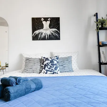 Apartment Guestfirst Aurora Space-themed Escape Helsinki