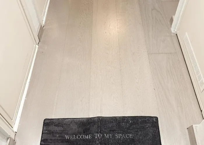 Guestfirst Aurora Space-themed Escape *